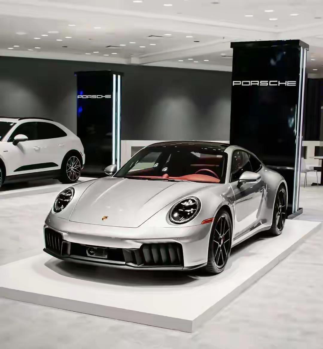 【保时捷：911不推出纯电版】6月11日，保时捷CEO莱特斯在德国《Auto, 