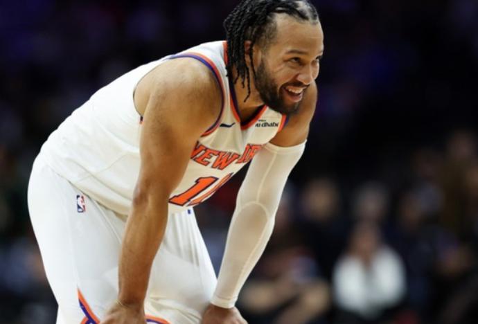 发现一个规律，就是常规赛厉害的矮个子后卫，凡是对抗能力差一点的，到了季后赛都得现