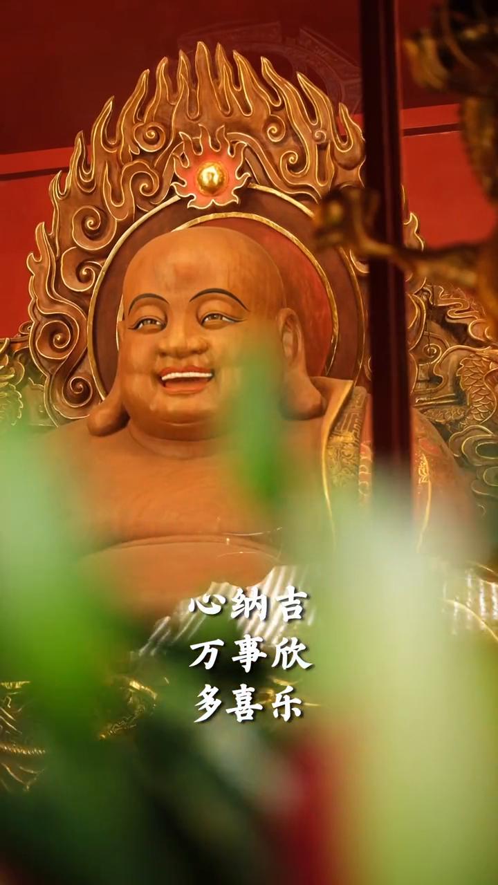 今天是2月17日，农历正月初一，星期二，早安吉祥。
一马当先春来报，万马奔腾国运