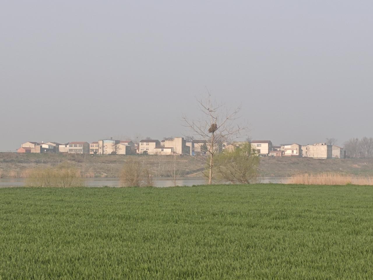 唐河自伏牛南麓蜿蜒南下，白河携淯水清波一路奔流，两河在襄阳襄州双沟两河口相拥相抱