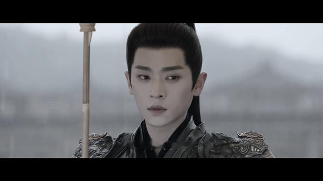 禾晏肖珏雪中抱 大雪纷飞里，禾晏与肖珏相拥，那画面满是温情。禾晏深知肖珏不易，战