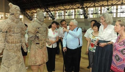 兵马俑吸引众多外国政要称赞，为何印度总理在参观时却提出有关“神”的独特问题？
1