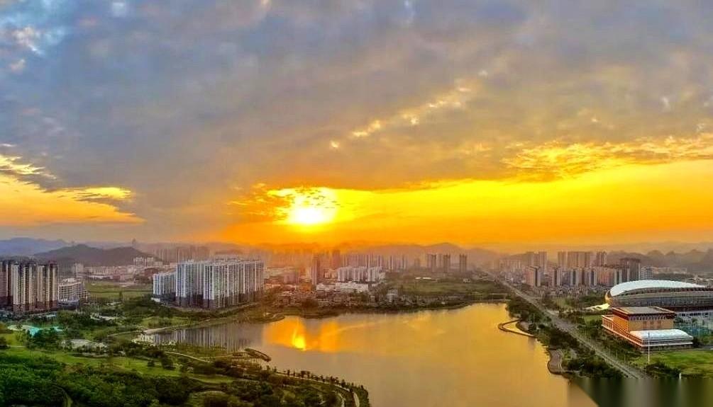 一份冲着2026年去的涨价剧本，被人提前抖了出来。
第一幕，从你家那瓶洗衣液的原