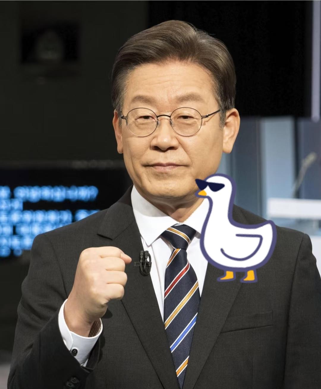 快讯！快讯!
韩国掷地有声地宣布
9月19日，韩国外交部长官赵显在首尔宣布，先着