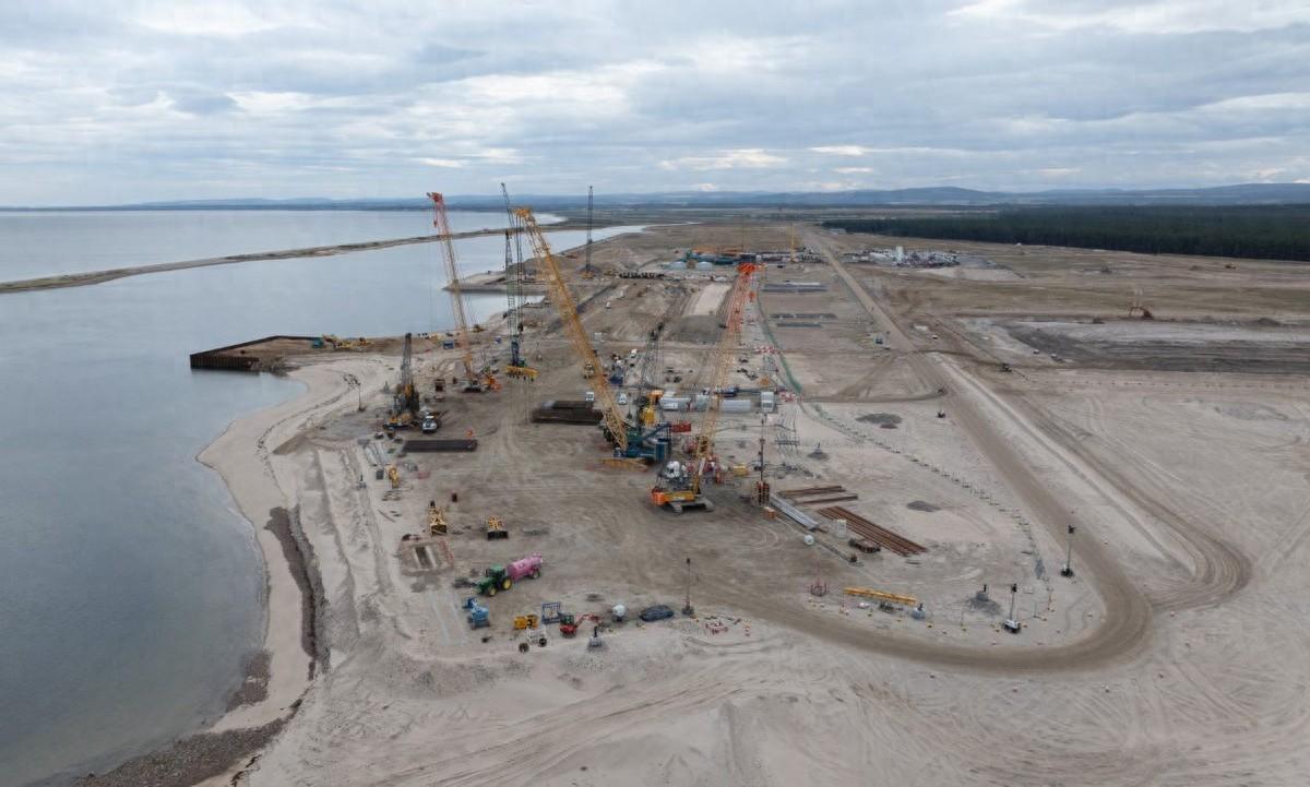 中企拆除在英厂房！英议员：英国歧视中企，回头还得买中国涡轮机 

风波的主角，是