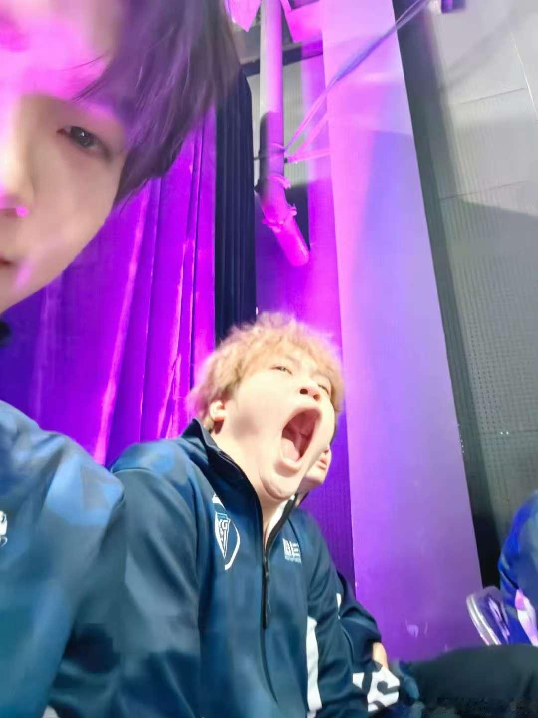 钎城叫小乐好大儿钎城偷拍小乐钎城偷拍小乐 