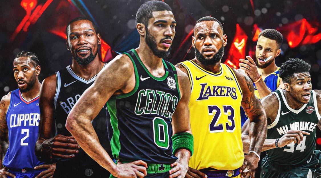 苏群：千万不要低估湖人！
22-23赛季，可能是近几年争冠最激烈的1年，西部的太