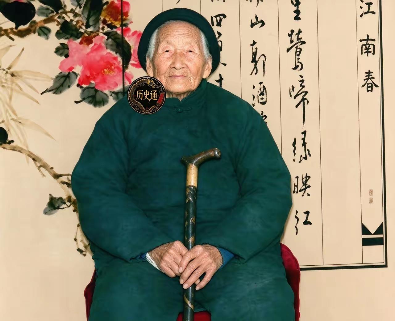山东莒县南关，一个裹着小脚、每日推车卖馒头的农妇，竟是滨海军区莒县独立营的地下情