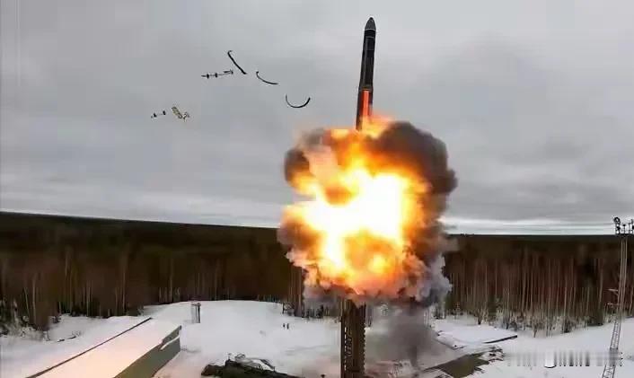 客机被俄导弹击落，阿塞拜疆硬刚到底，普京罕见认赔！  

这年头，能让战斗民族低