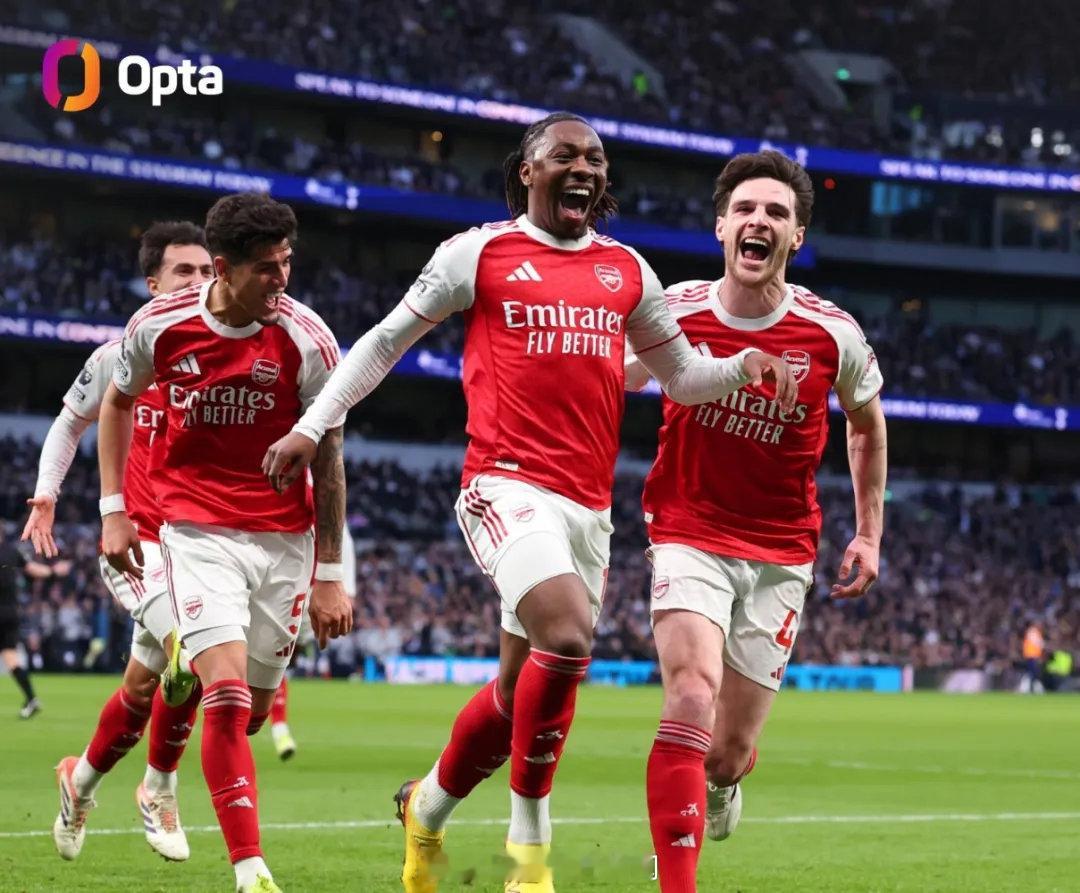 Opta统计，埃泽仅仅是第二名单赛季联赛两轮北伦敦德比打进5+球的枪手，上一个是