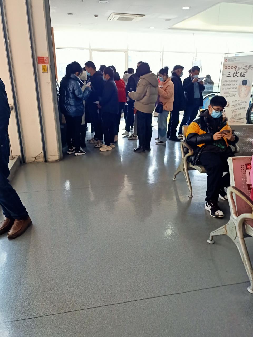 我是六六届高中毕业生。回顾我班54位同学，如今已有10位先后离世，占总人数的18