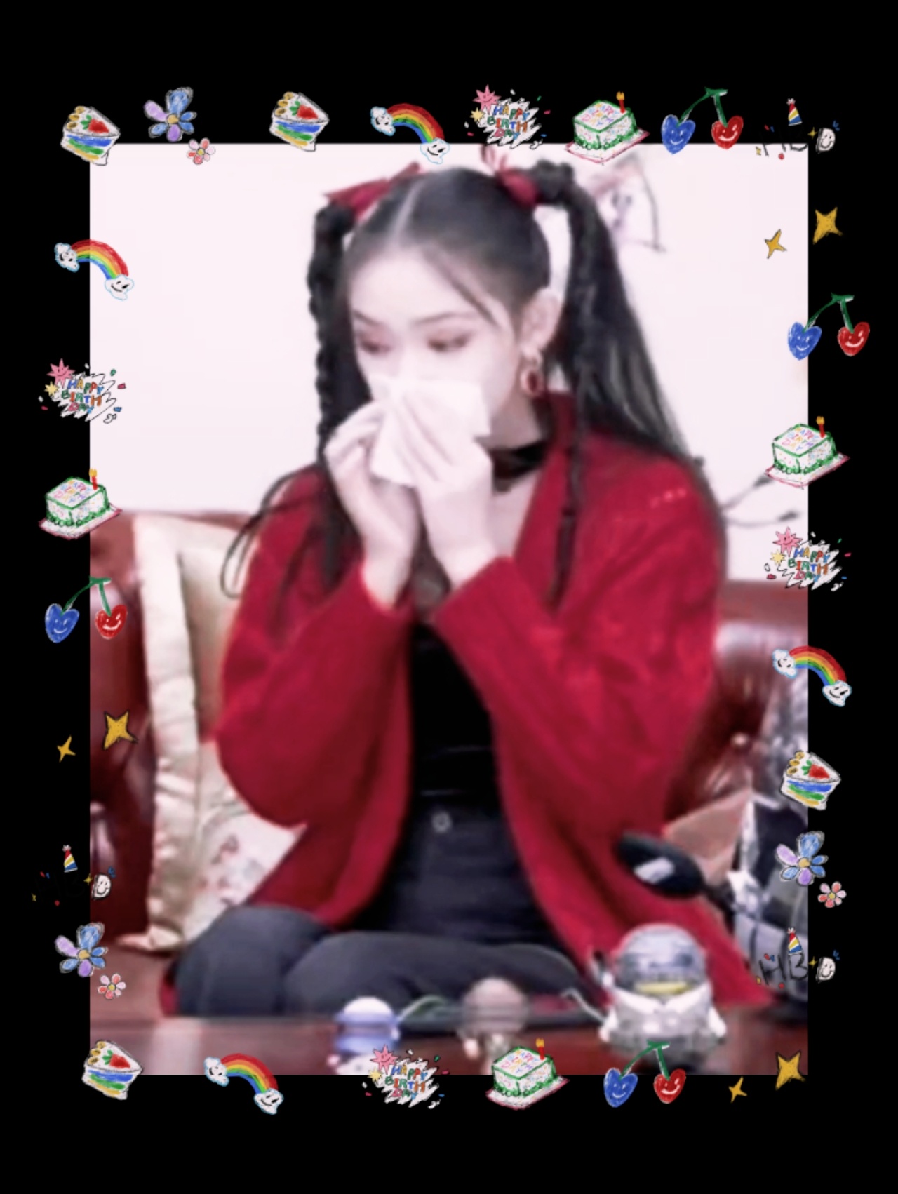 #林允擤完鼻涕立刻补妆##第一次见女艺人直播擤鼻涕# 林允在直播中补妆的过程太真