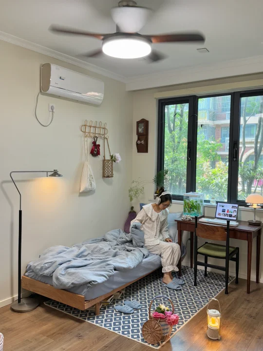 开始期待那个吹着风扇吃着🍉的夏天啦