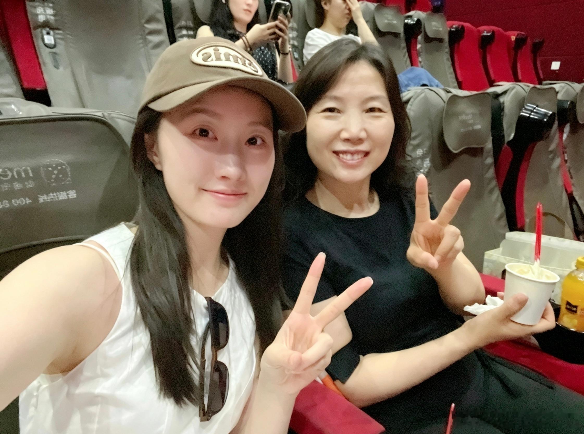 和妈妈来看电影了《给阿嬷的情书》这一包纸够用吗 临汾