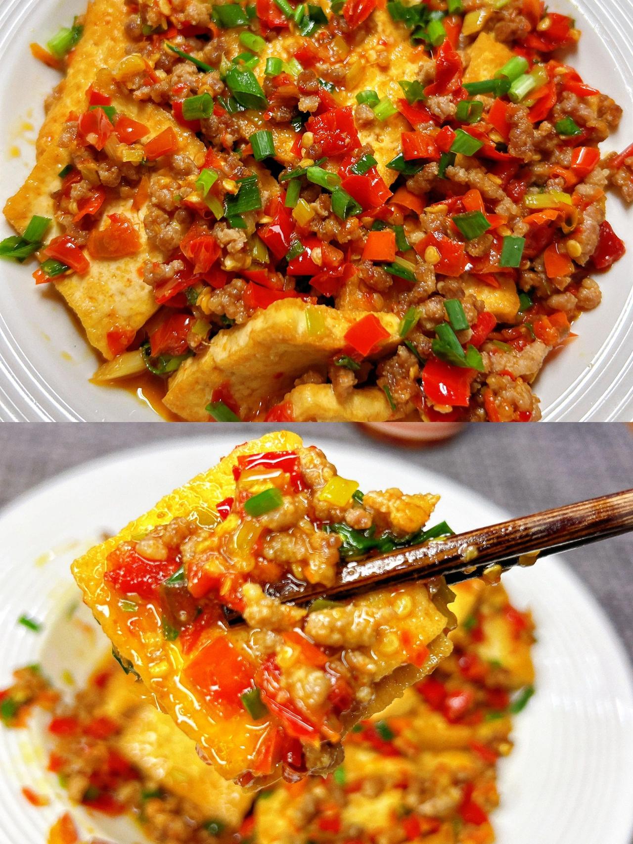 香辣开胃的剁椒豆腐，拌米饭拌面条绝了！
不要再做麻婆豆腐了；豆腐这么做，超下饭！