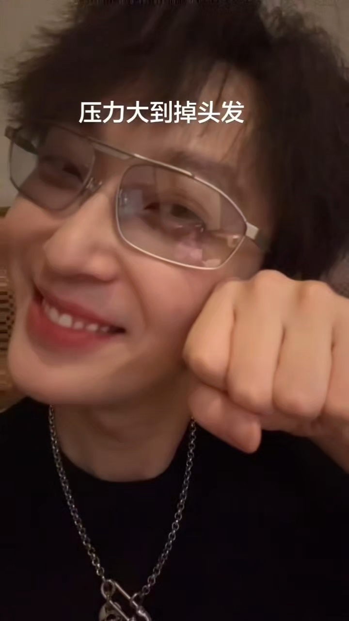 不是亲妈滤镜啊，我的孩子就是很萌漂亮很可爱。完全是我的理想宝宝！小太阳一样特别会