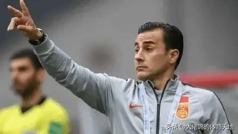 说实话老卡还算是比较符合条件的了，毕竟对中国足球的情况比较熟悉，又在咱的土壤下善