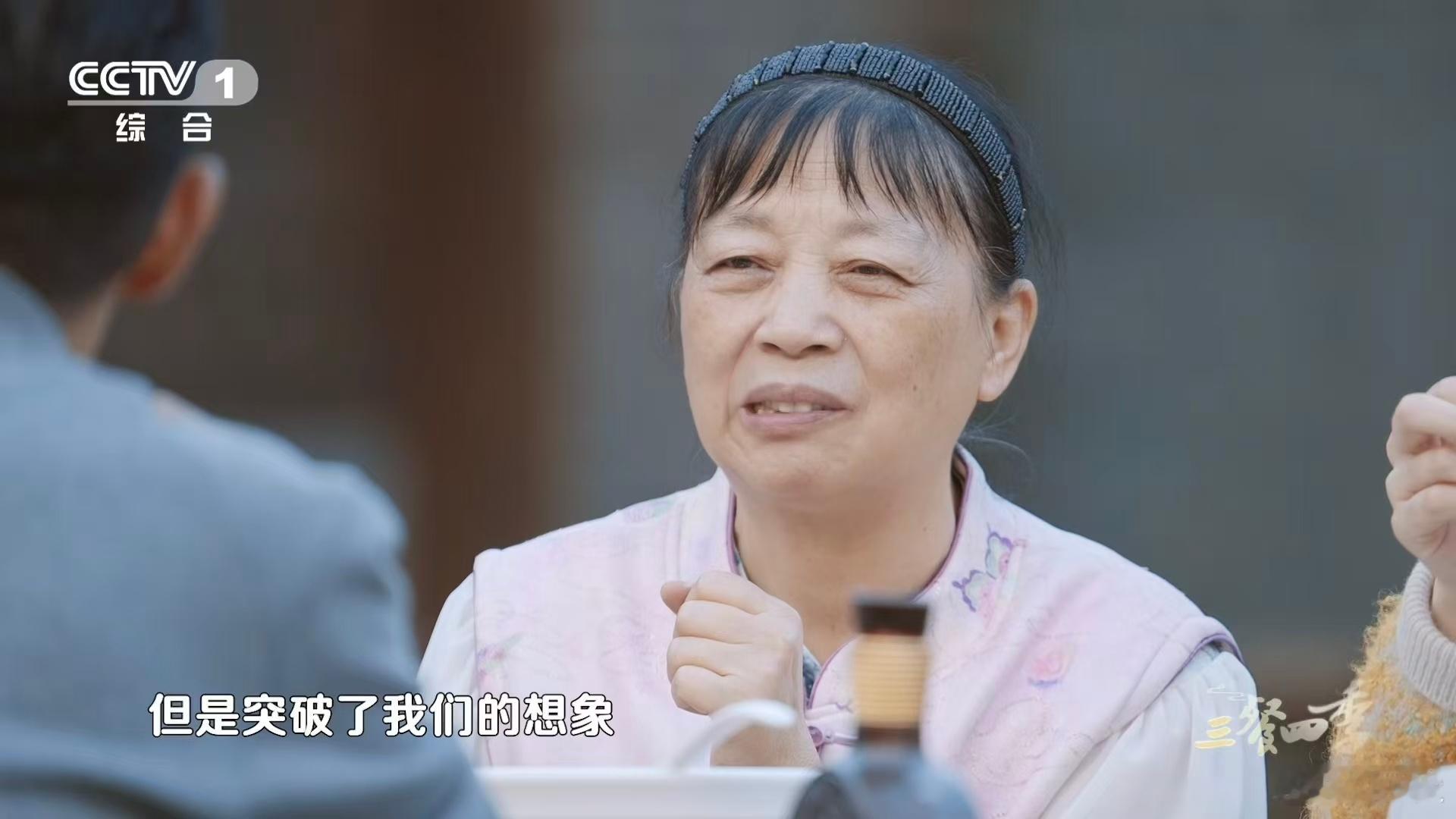 河南有种白菜甜到能当水果吃 谁能拒绝能当水果的白菜！河南商丘永城特产苗桥白菜，撒