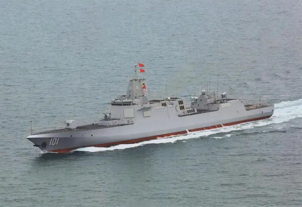 10 艘 055 万吨大驱全面覆盖三大战区，中国海军正式迈入全域远海攻防新时代！