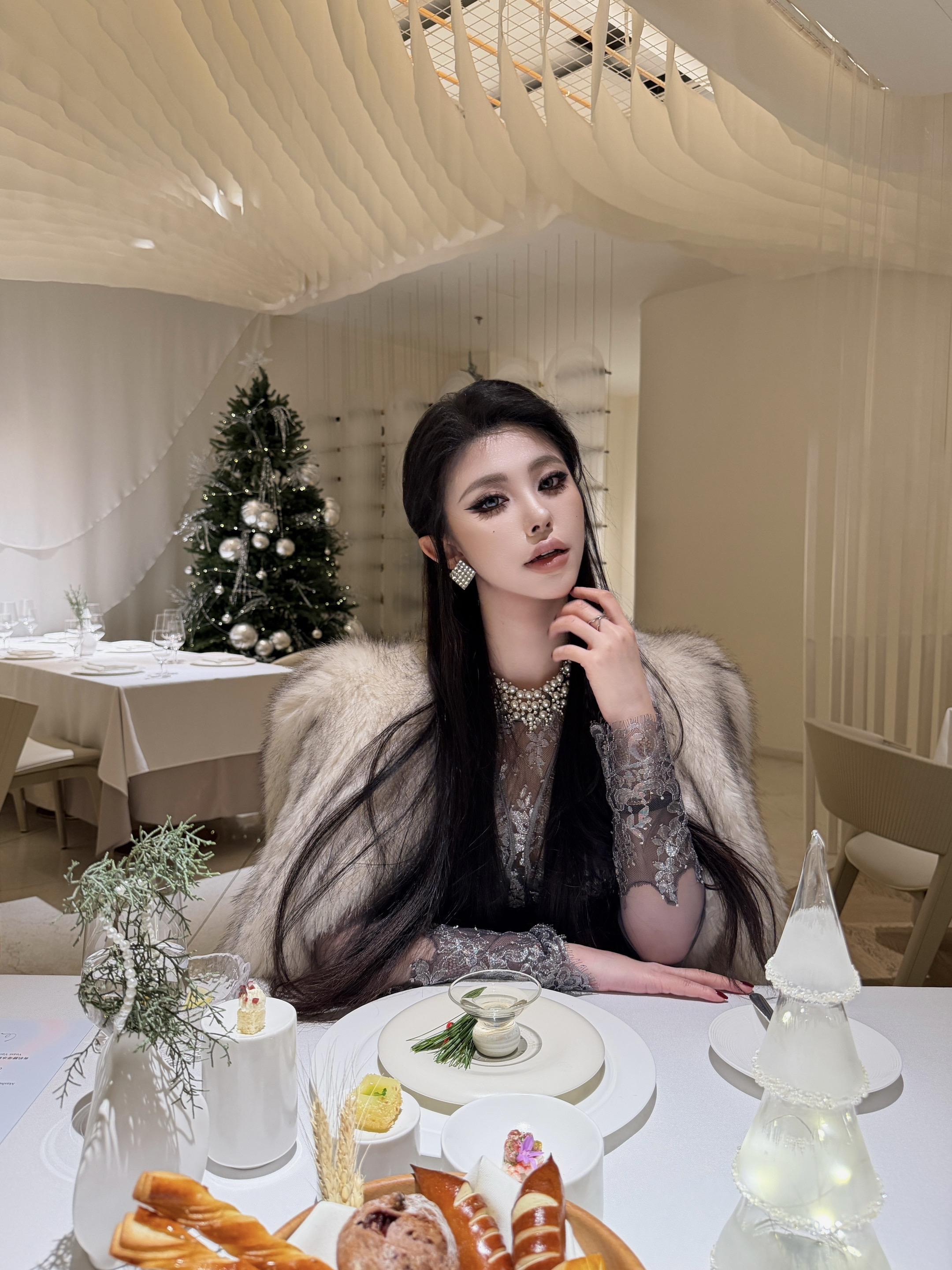 深夜是谁的电话响