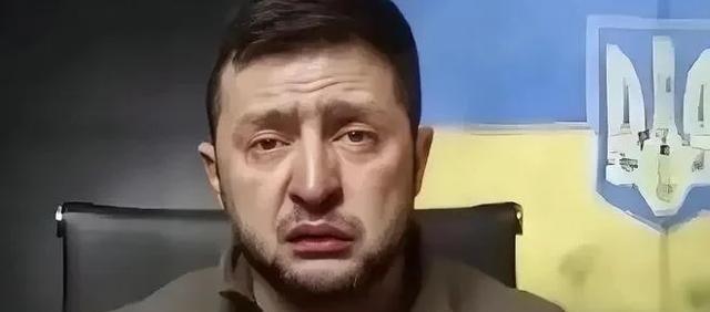 打了整整四年，换来了什么？

国家没保住完整，欠了一屁股债，人还走空了！

战前