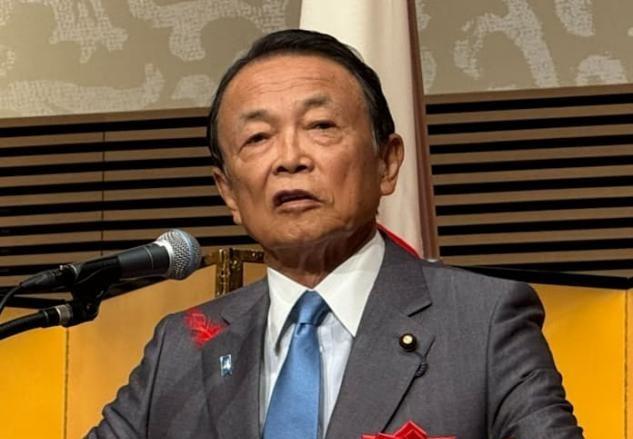 日本高官撑腰强硬派，中日争纷持续发酵，幕后推手究竟谁？
12月3号麻生太郎公开站
