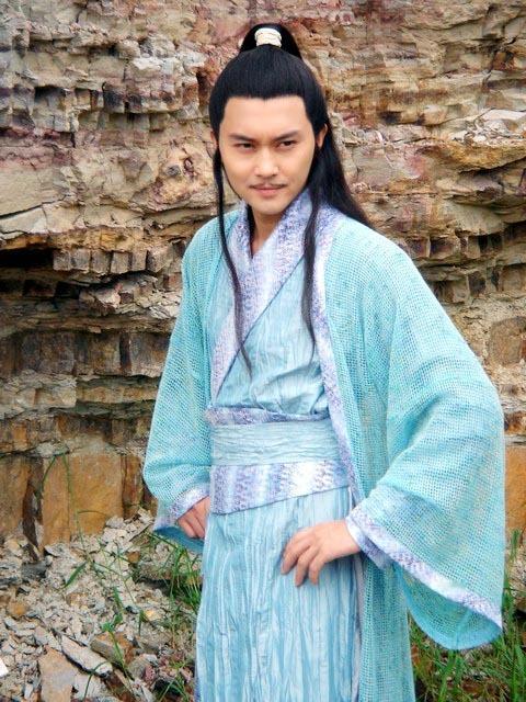 他对付生气的人有个秘诀——你既然生气了，就索性再气气你，看你究竟能气成什么样子，