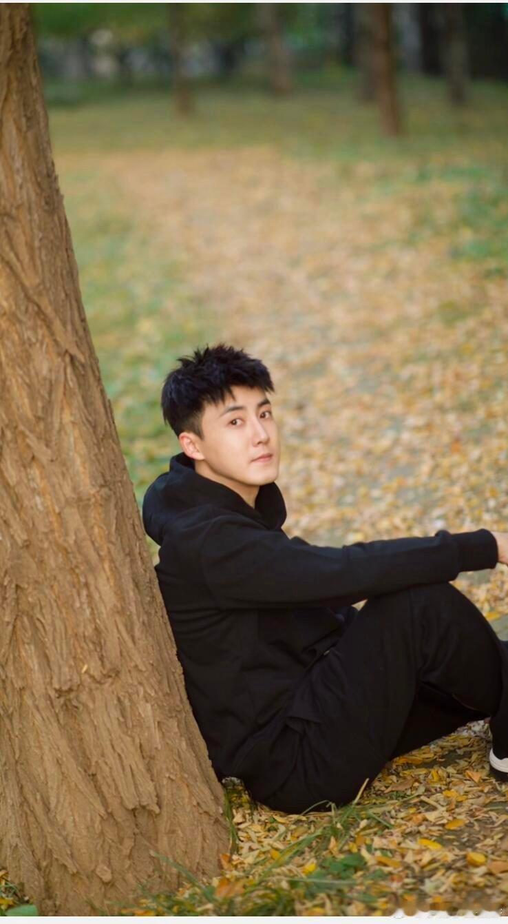 满江张睿小考分低了遗憾归遗憾，还是相信两位哥哥的实力，静待二公正式舞台带来惊喜披