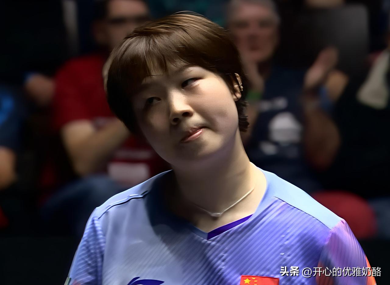 蒯曼3-2险胜，侯英超也太吵了。
侯英超对蒯曼要求太高了，正手也不好了，不具备一