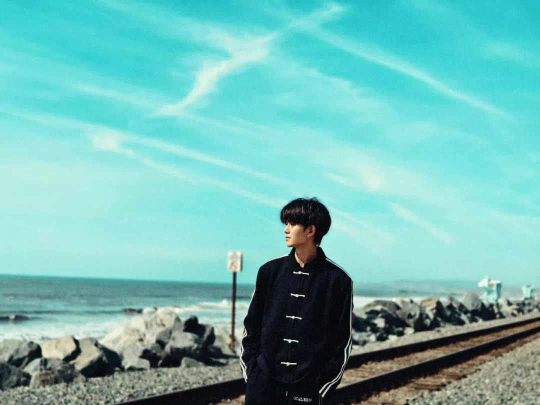 任嘉伦[超话] 风与潮 9🌈✨🅷🅴🅻🅻🅾︎ 任嘉伦 ✪🌷     