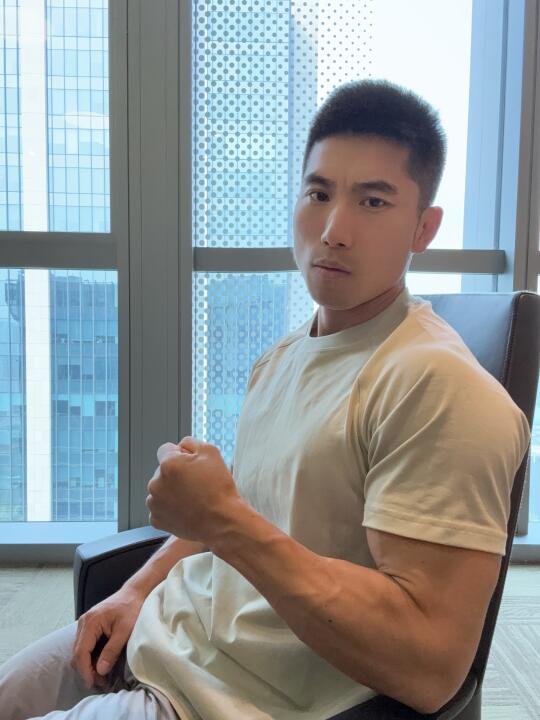 39岁健身大叔的休闲穿搭