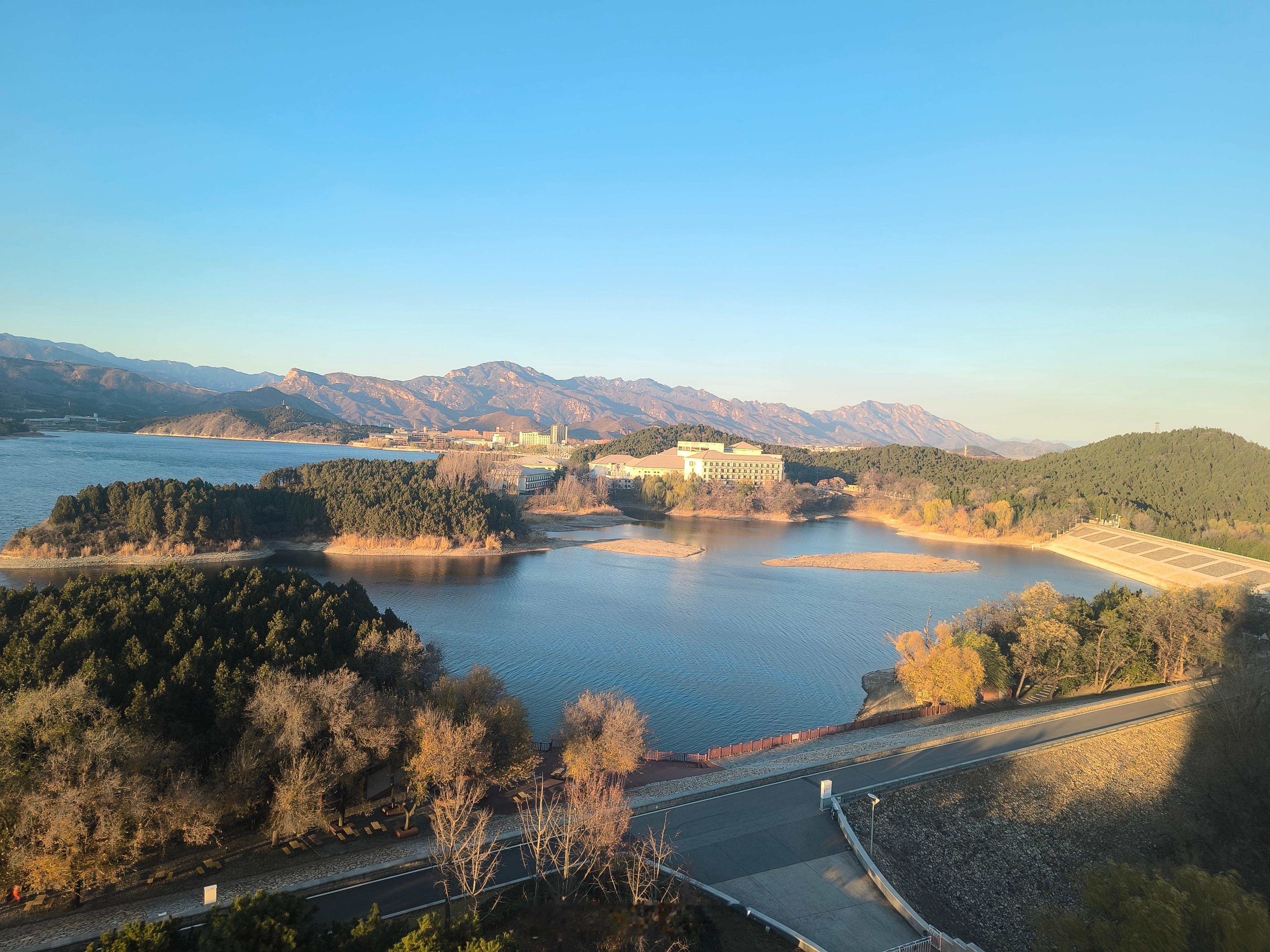 买车观念咋样不好说，但是这个时候这个阶段，你说对买日产达成一致，真是看不透时机，