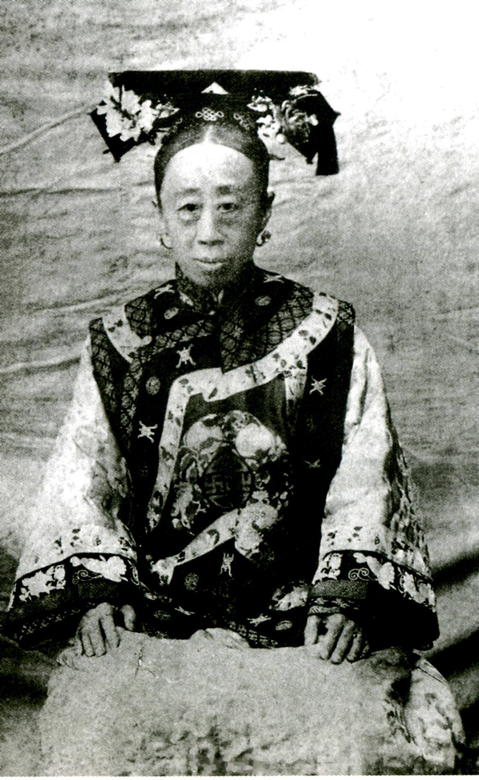 99年前的今天即甲子年（1924年）十一月十八日清朝最后一位具有皇帝封的公主位号