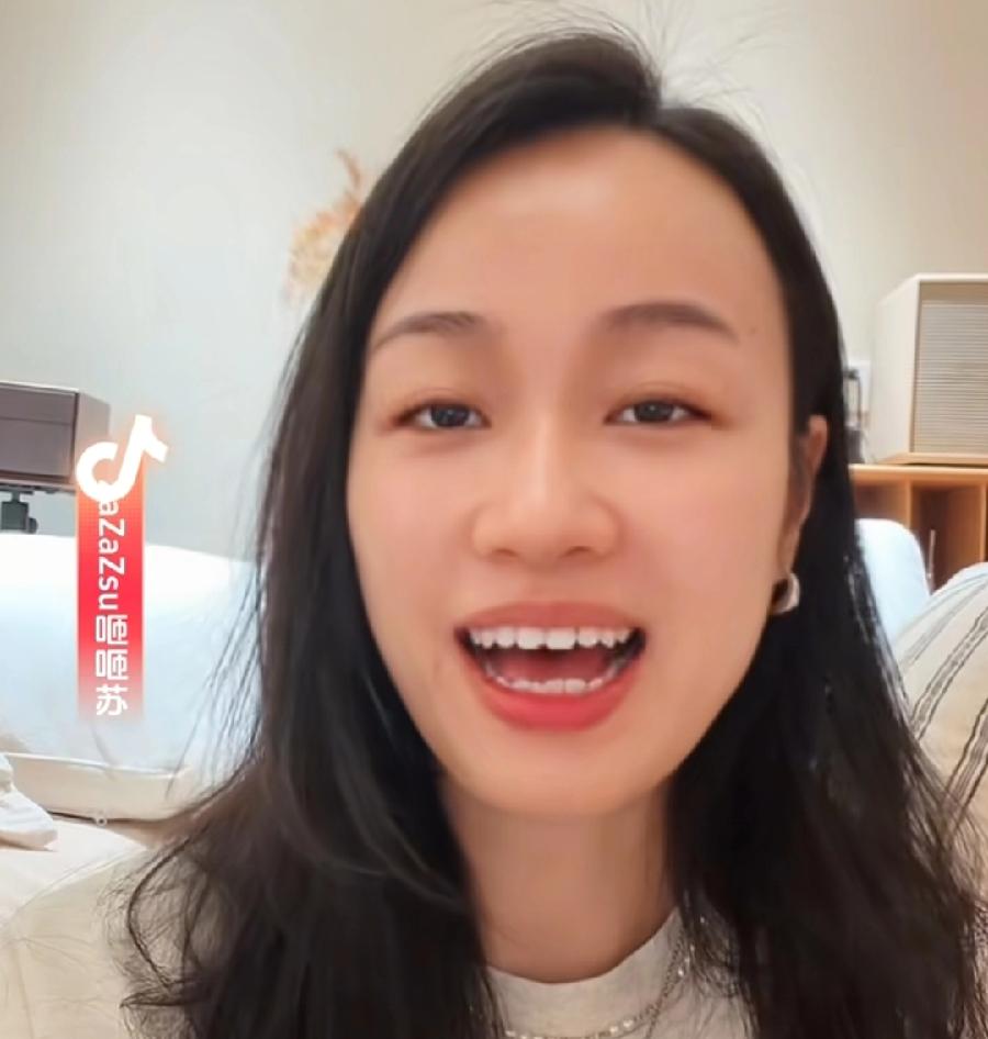 王菲春晚歌曲，原唱zazasu咂咂苏乐队:
1、马懿，女主唱、作词，上海人，毕业