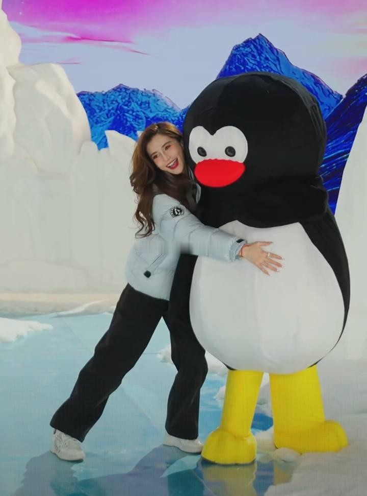 Angelababy今日企鹅直播生图，好优越 ​​​