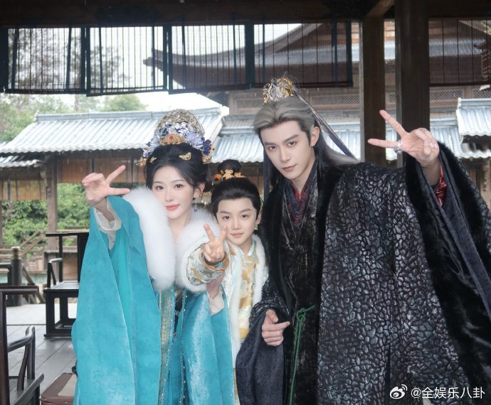 孔雪儿逐玉收官发文孔雪儿告别逐玉俞浅浅孔雪儿逐玉收官发文：是结束，也是开始。俞浅