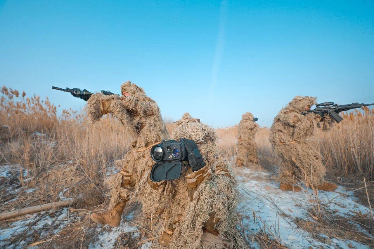 涨知识！特战吉利服和步枪藏着这些门道……
 
咱看解放军特战兵训练觉得帅，其实里