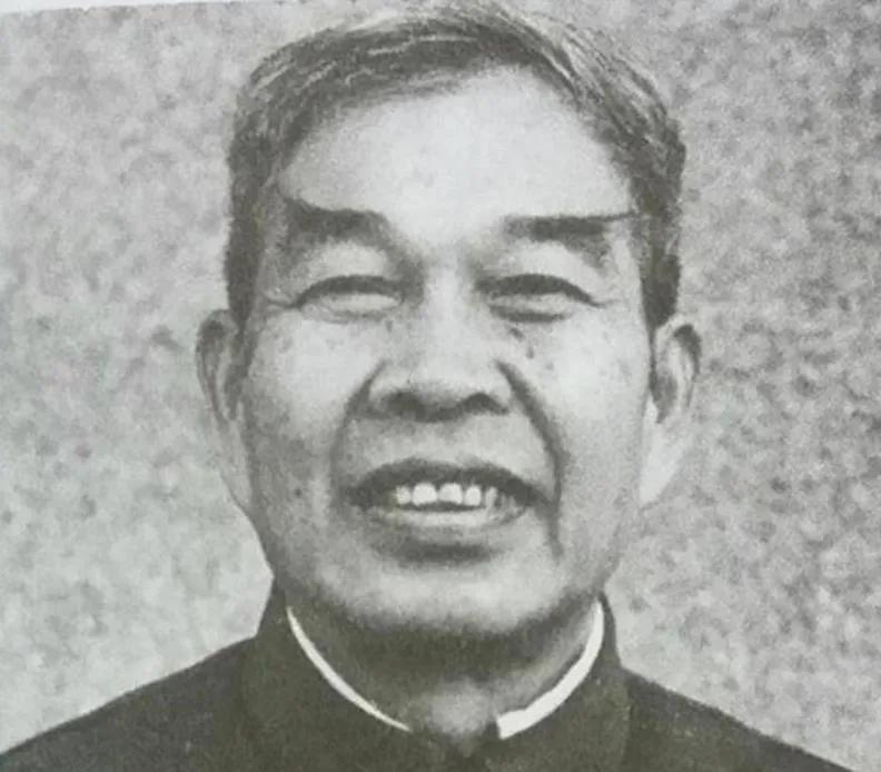1945年，日军轮jian了女战士黄美英，又用锋利的刀子割破她的皮肤，血肉模糊的