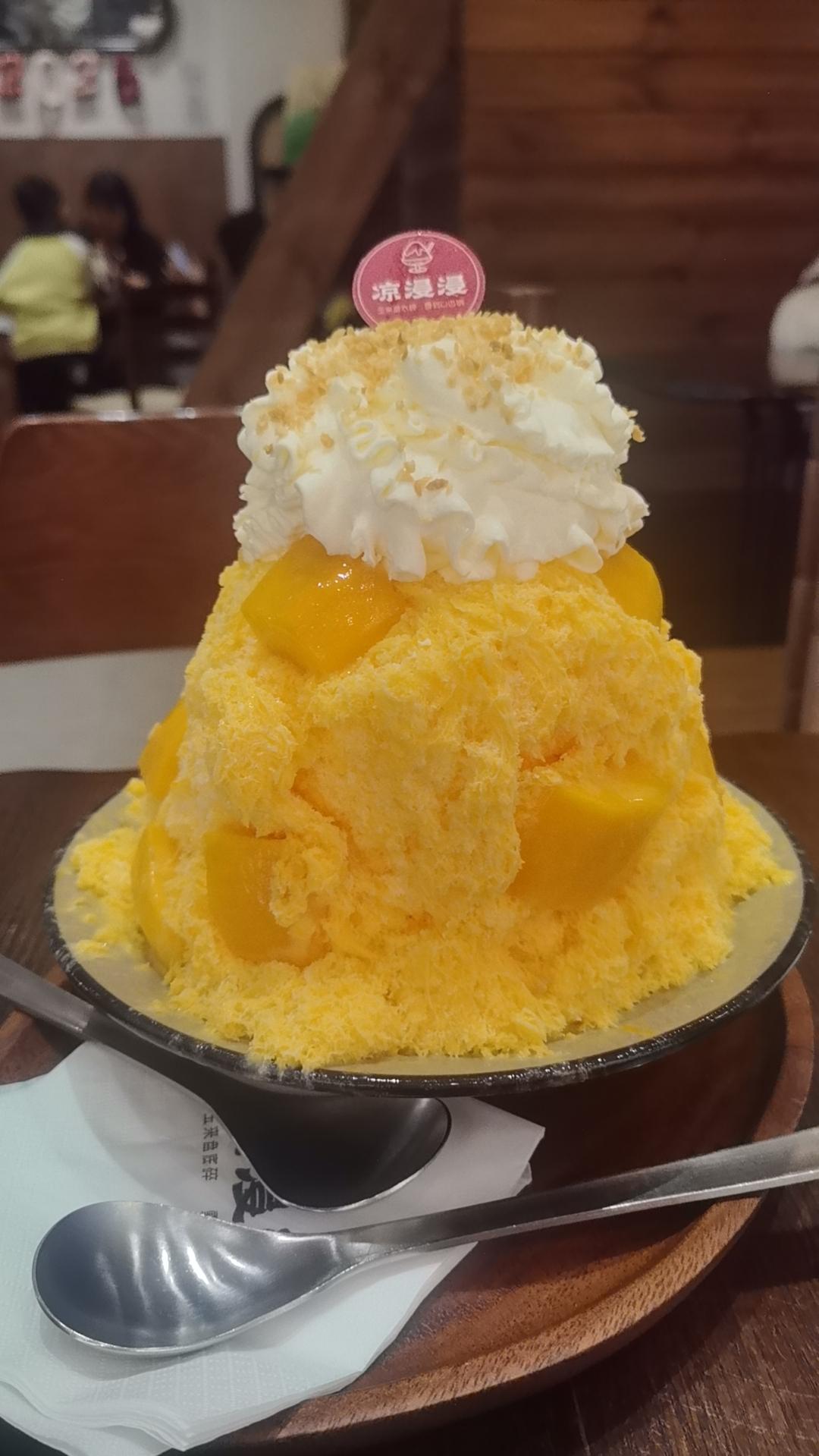 最不怕就是星期五大跌！说真的！
今天全市场4700多家下跌！我重仓创新药都亏20