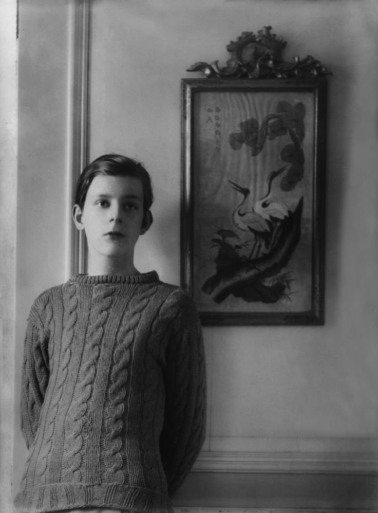 Cecil Beaton小时候不是挺好看吗 