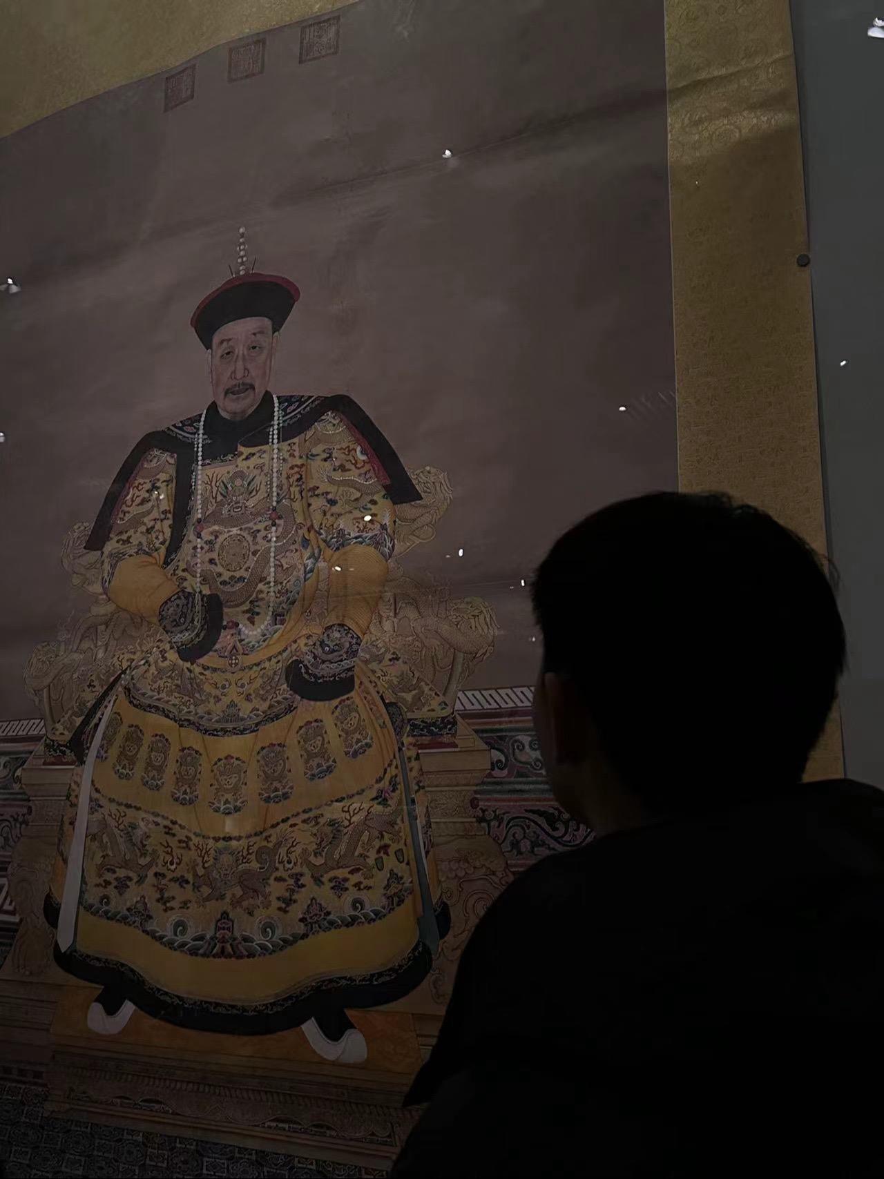 跨越百年的威严，令人惊叹的画工！