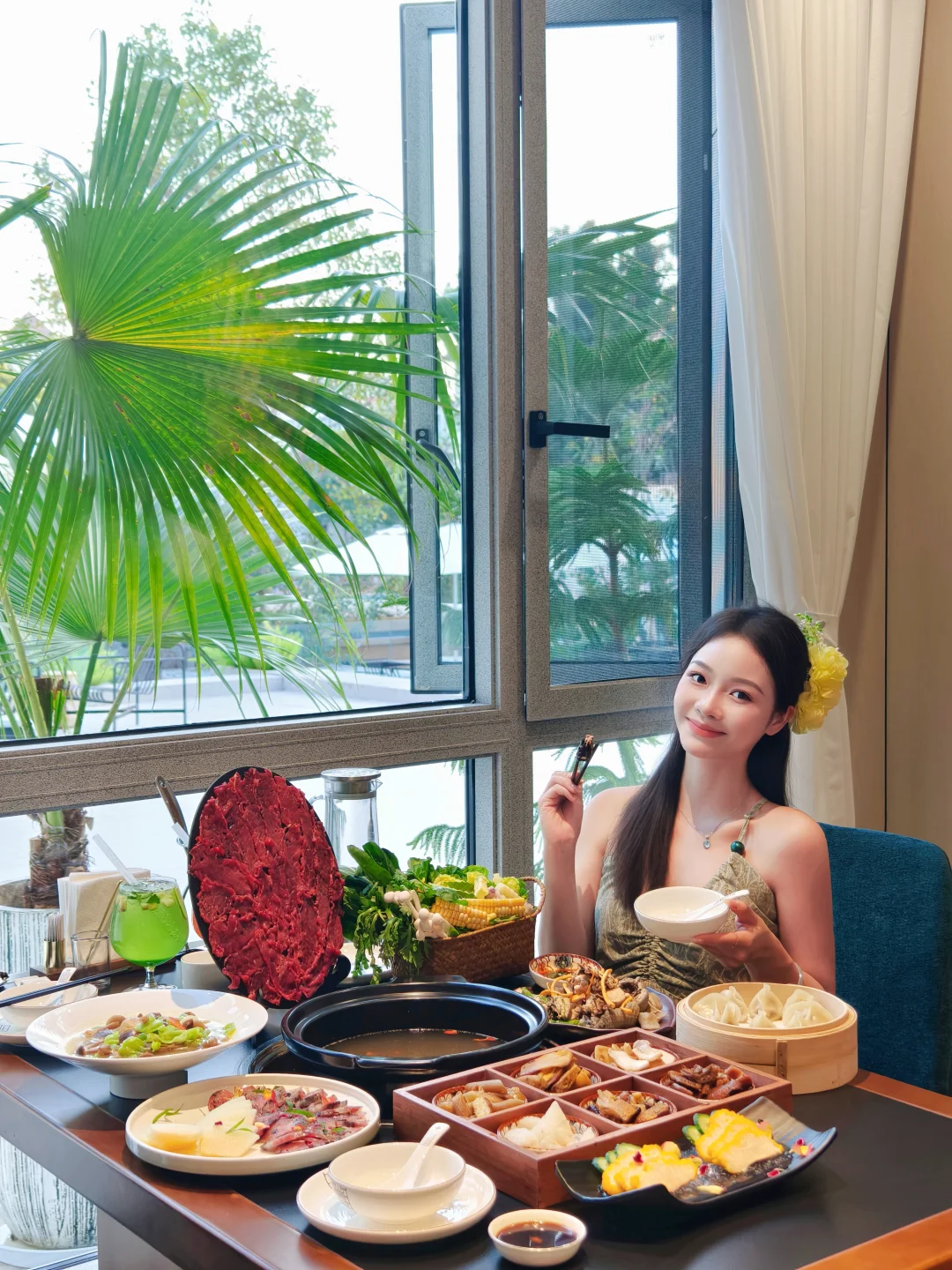 雨林瀑布餐厅！下午茶+菌锅一站式打卡