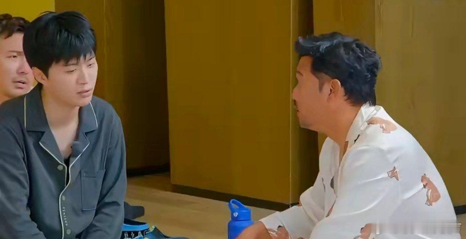 贾冰范丞丞再演父子 从日常拌嘴到公路冒险，笑泪交织，满满温情，这对组合太懂怎么戳