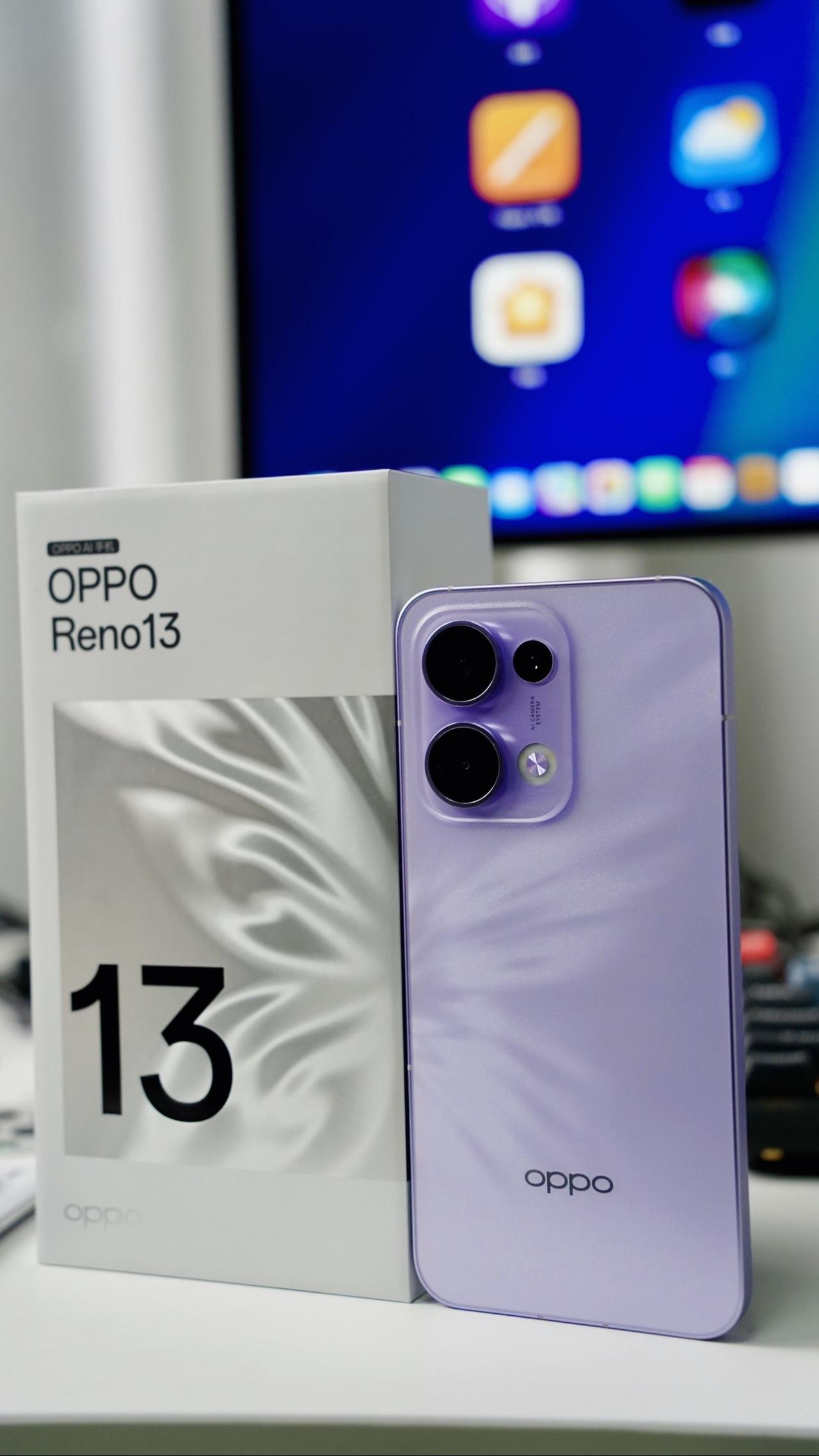 许愿一台吧！哪台颜值最高！我觉得一定是OPPOReno13
2000档位的手机终
