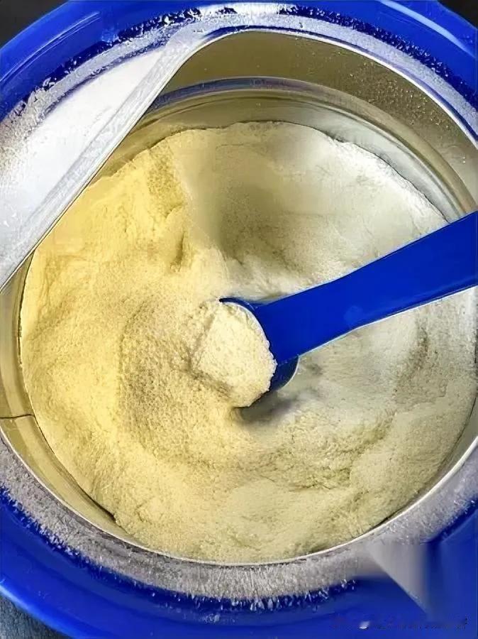 给娃选奶粉愁坏了！

网友支了个“狠招”让人哭笑不得

有位网友说，给孩子挑奶粉