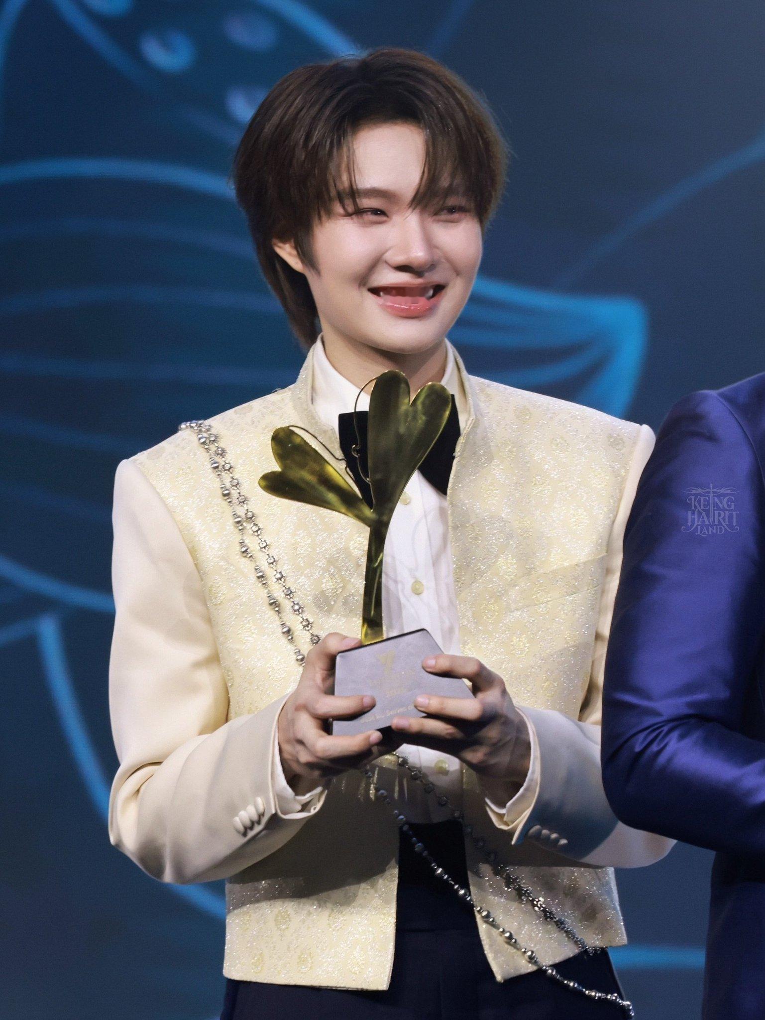 你们真的很棒以后都要一起走花路呀 ​​​
