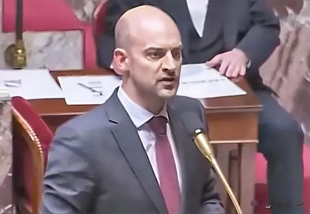 法国外交部长让-诺埃尔·巴罗表示，他们正考虑向伊朗提供欧洲版“星链”替代方案——