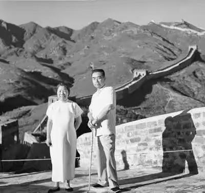 邓颖超是经营爱情的高手！这话是周恩来邓颖超纪念馆原副馆长李爱华说的，太到位了！