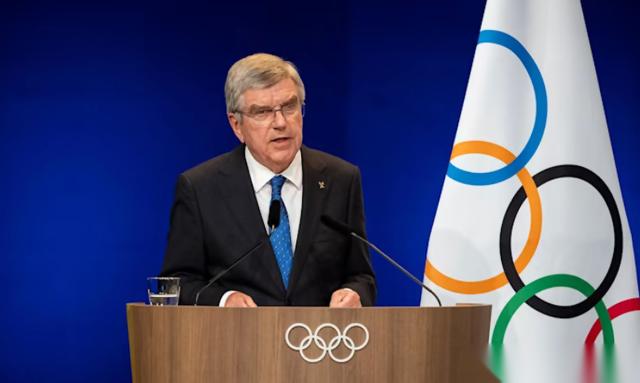 清华大学公管博士、国际组织外交官罗贝贝最近发文揭了个底：美以联军这回打伊朗，不光