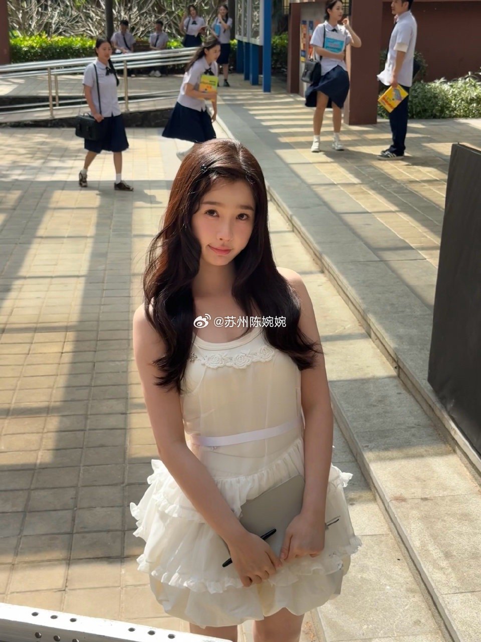 1.薛之谦本人不会再回应这件事了。2.虞书欣跟何与已定下二搭，项目是《神仙肉》，